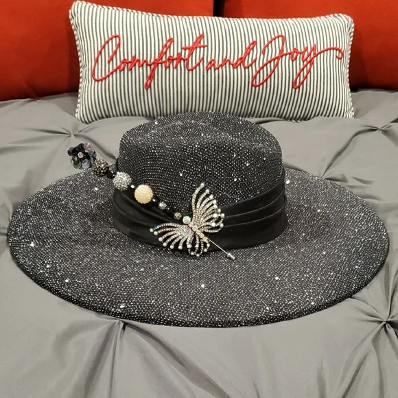 Chic Black Sequin Wide-Brim Hat with Floral Accent Chic Black Sequin Wide-Brim Hat with Floral Accent  main image 2